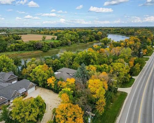 7793 Roblin Blvd, Headingley, MB 
