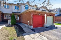 3835 CROWSNEST AVENUE  Ottawa, ON K1V 1K4