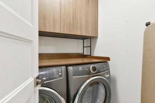 Laundry - A-523 Rg De L'Achigan, L'Assomption, QC - Indoor Photo Showing Laundry Room