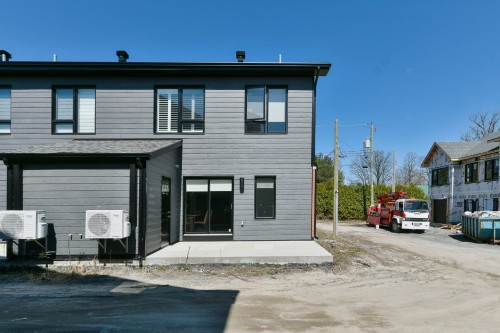 Back of Structure - A-523 Rg De L'Achigan, L'Assomption, QC - Outdoor