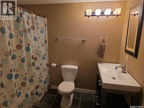315 Brookshire Crescent, Saskatoon, SK - Indoor Photo Showing Bathroom