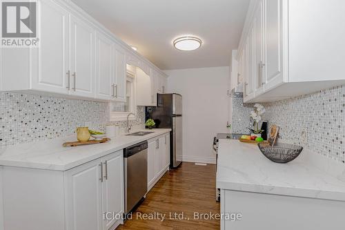 28 Hoffman Street, Kitchener, ON - Indoor Photo Showing Kitchen