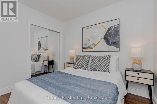 28 Hoffman Street, Kitchener, ON - Indoor Photo Showing Bedroom