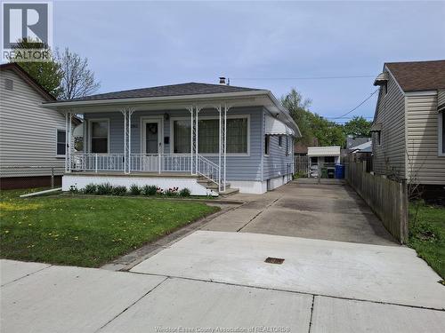 2352 WELLESLEY  Windsor, ON N8W 2G2