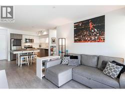 725 Academy Way Unit# 211 Kelowna, BC V1V 0B4