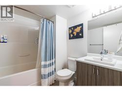 Main Bath with Tub Shower - 