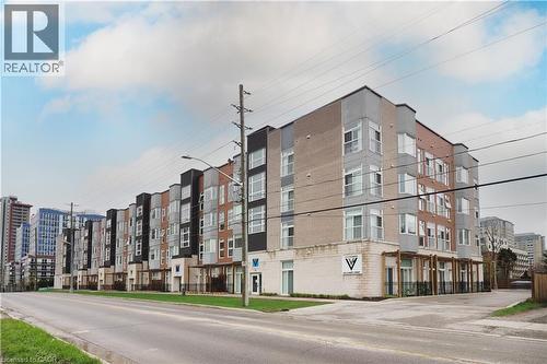 253 ALBERT Street Unit# 103  Waterloo, ON N2L 0G3