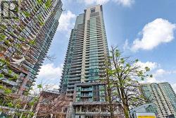 LPH101 - 5168 YONGE STREET Toronto, ON M2N 0G1