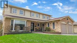 68 BURLING PLACE Newmarket (Huron Heights-Leslie Valley), ON L3Y 5W4