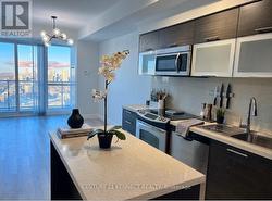 4213 - 386 YONGE STREET Toronto, ON M5B 0A5