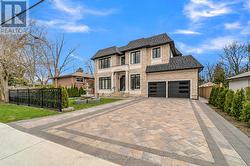 176 RUMBLE AVENUE Richmond Hill, ON L4C 4G4
