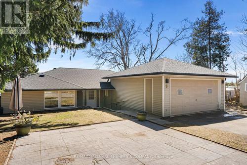 9 EVANS DRIVE  Whitchurch-Stouffville, ON L4A 2Y4