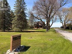 19572 CENTRE STREET East Gwillimbury, ON L0G 1M0