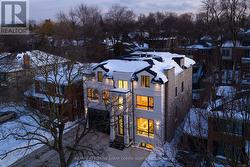 615 BRIAR HILL AVENUE Toronto, ON M5N 1N4