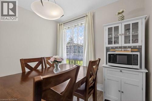 62 Palmer Road, Hamilton, ON - Indoor Photo Showing Dining Room
