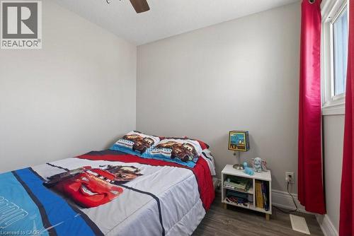 62 Palmer Road, Hamilton, ON - Indoor Photo Showing Bedroom