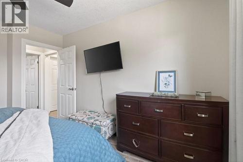 62 Palmer Road, Hamilton, ON - Indoor Photo Showing Bedroom