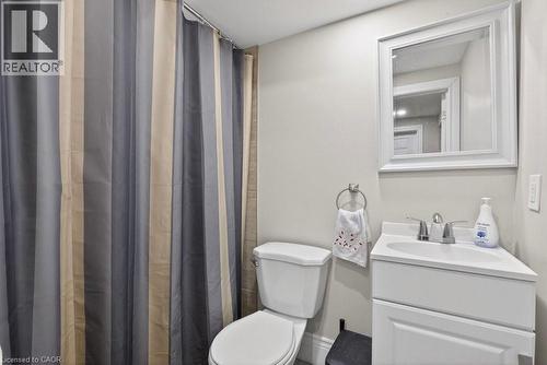 62 Palmer Road, Hamilton, ON - Indoor Photo Showing Bathroom