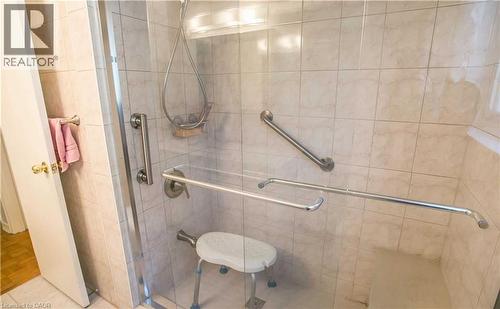 54 Rabbit Lane, Toronto, ON - Indoor Photo Showing Bathroom