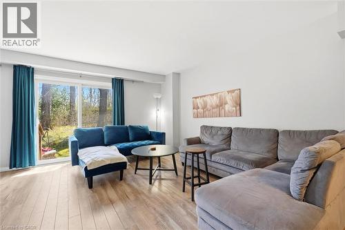 508 Quiet Place Unit# 4, Waterloo, ON - Indoor Photo Showing Living Room