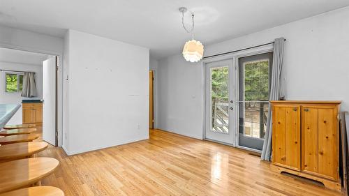 4484 3 Highway, Arrow Creek, BC - Indoor Photo Showing Other Room