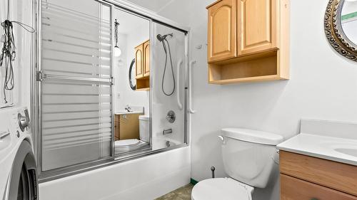4484 3 Highway, Arrow Creek, BC - Indoor