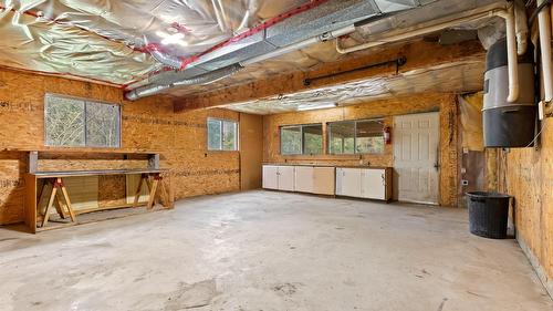 4484 3 Highway, Arrow Creek, BC - Indoor