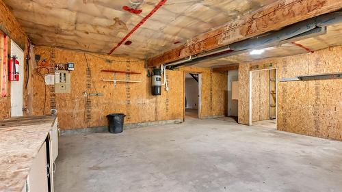 4484 3 Highway, Arrow Creek, BC - Indoor