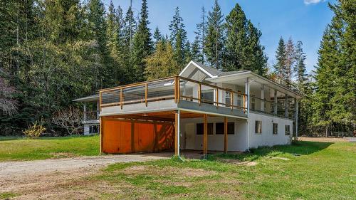 4484 3 Highway, Arrow Creek, BC - Outdoor With Deck Patio Veranda
