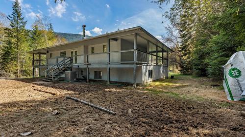 4484 3 Highway, Arrow Creek, BC - Outdoor With Deck Patio Veranda