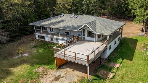 4484 3 Highway, Arrow Creek, BC - Outdoor With Deck Patio Veranda
