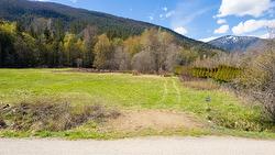 Lot 1 Simmons Road  Creston, BC V0B 1G7