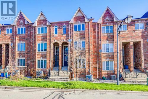 12 AZALEA GATEWAY  Markham, ON L3T 7T8