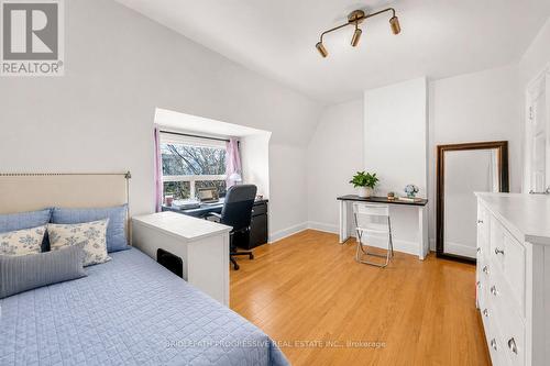 332 Delaware Avenue, Toronto, ON - Indoor Photo Showing Bedroom