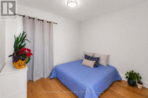 332 Delaware Avenue, Toronto, ON - Indoor Photo Showing Bedroom