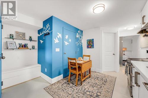 332 Delaware Avenue, Toronto, ON - Indoor Photo Showing Kitchen