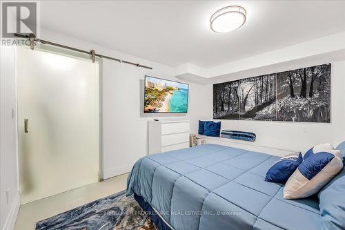 332 Delaware Avenue, Toronto, ON - Indoor Photo Showing Bedroom