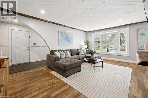 Decorative herringbone ceiling - 522 Glendene Crescent, Waterloo, ON - Indoor Photo Showing Living Room