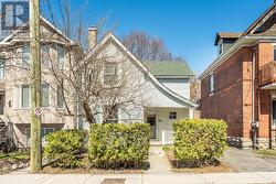 89 WAVERLEY STREET  Ottawa, ON K2P 0V1