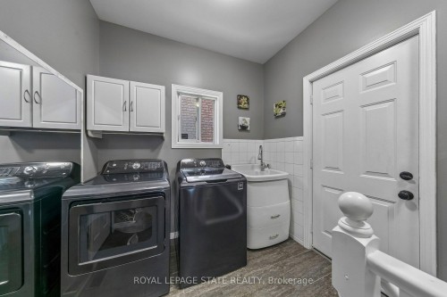 55 Chesley Street, Hamilton, ON - Indoor Photo Showing Laundry Room
