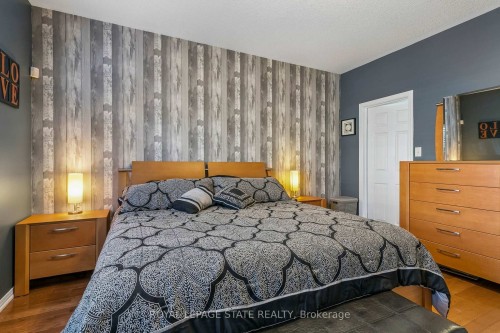 55 Chesley Street, Hamilton, ON - Indoor Photo Showing Bedroom