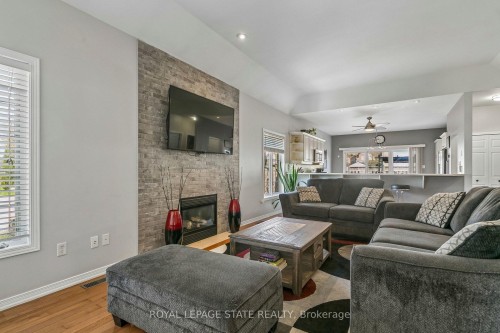 55 Chesley Street, Hamilton, ON - Indoor Photo Showing Living Room With Fireplace