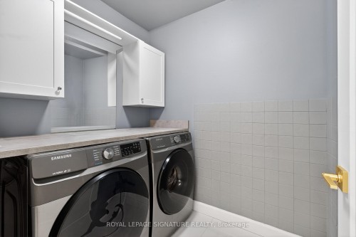 4637 James Austin Drive, Mississauga, ON - Indoor Photo Showing Laundry Room