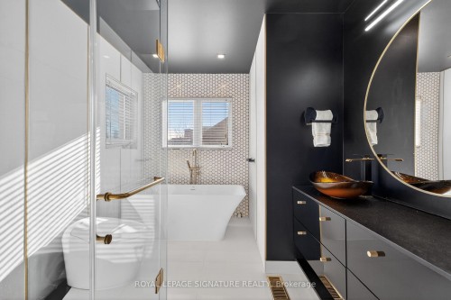 4637 James Austin Drive, Mississauga, ON - Indoor Photo Showing Bathroom