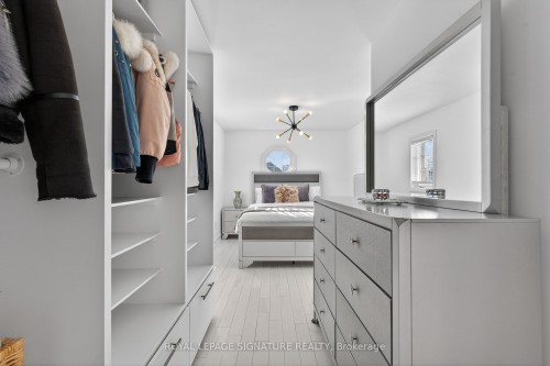 4637 James Austin Drive, Mississauga, ON - Indoor