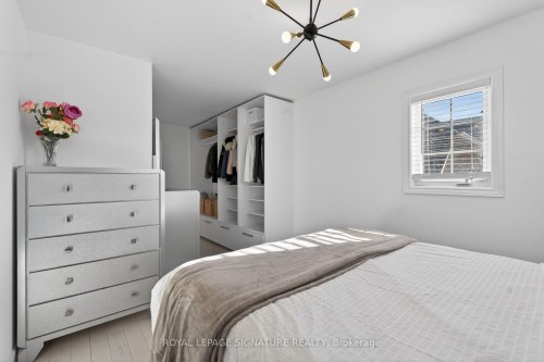 4637 James Austin Drive, Mississauga, ON - Indoor Photo Showing Bedroom