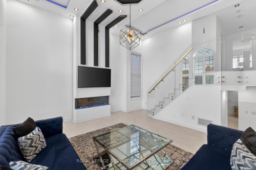 4637 James Austin Drive, Mississauga, ON - Indoor