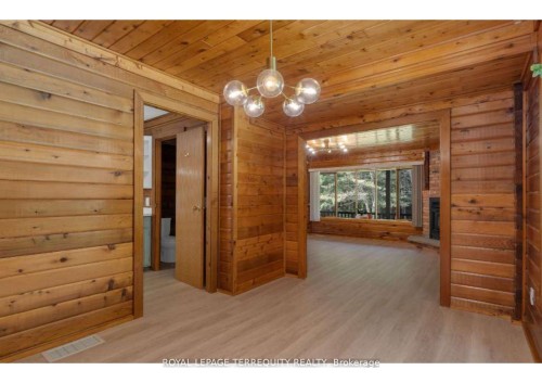 2668 Mcdonald Road, Springwater, ON - Indoor Photo Showing Other Room
