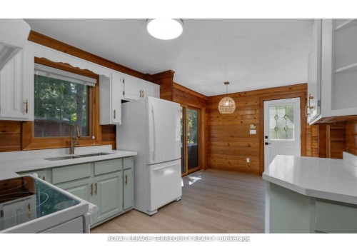 2668 Mcdonald Road, Springwater, ON - Indoor Photo Showing Kitchen With Double Sink