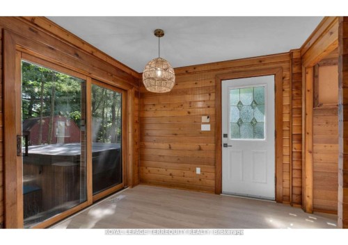 2668 Mcdonald Road, Springwater, ON -  With Exterior